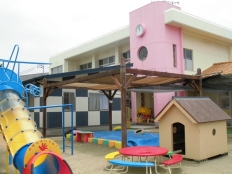 私立　(学)神戸学園　認定こども園　かんべ幼稚園