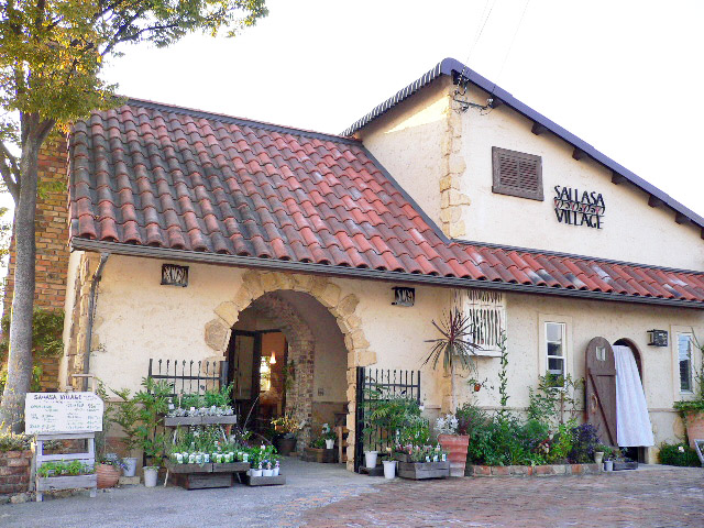 ＳＡＬＬＡＳＡ　ＶＩＬＬＡＧＥ　ｃａｆｅ