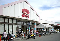 松山生協　斎院店