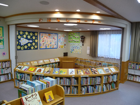 おはなし会（久万高原町立図書館）