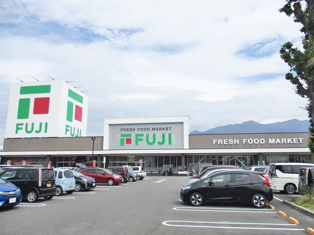 フジ新居浜駅前店