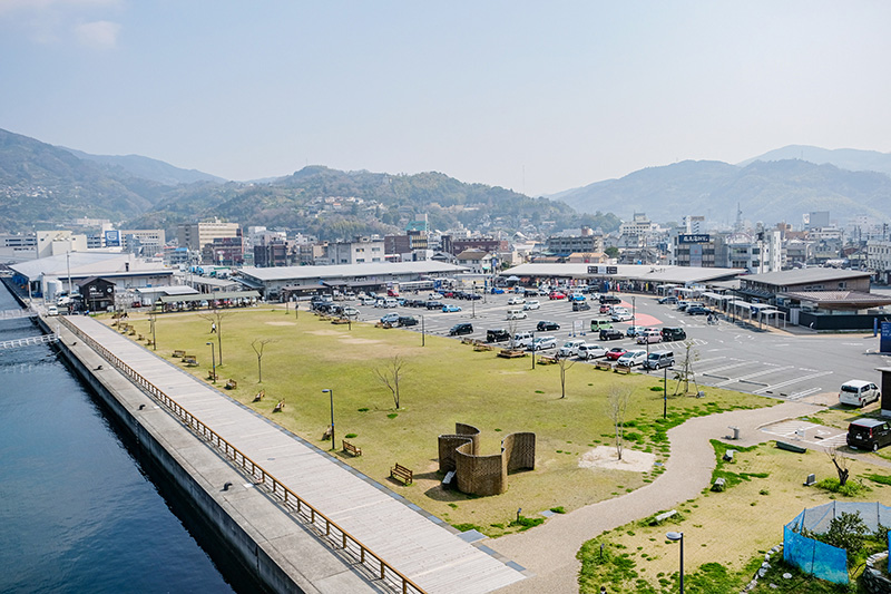 道の駅　みなとオアシス　八幡浜みなっと（どーや市場・アゴラマルシェ・みなと交流館）