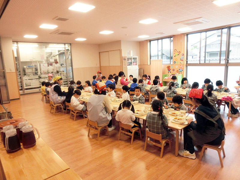 私立　幼保連携型認定こども園　青葉幼稚園